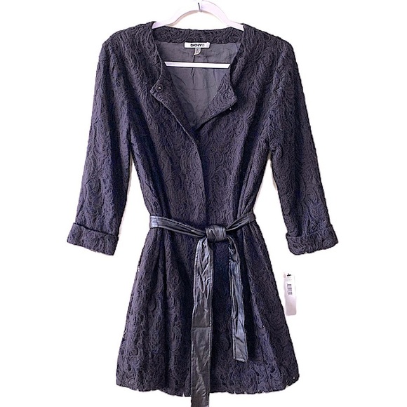 𝅺nwt DKNYC Black Lined Lace Collarless Shirtdress Size Medium - Picture 1 of 14